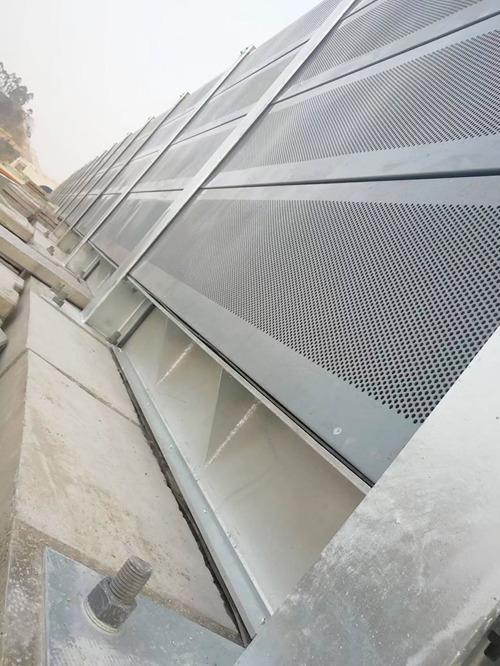 衡德隆-新型金属声屏障，开启降噪新纪元